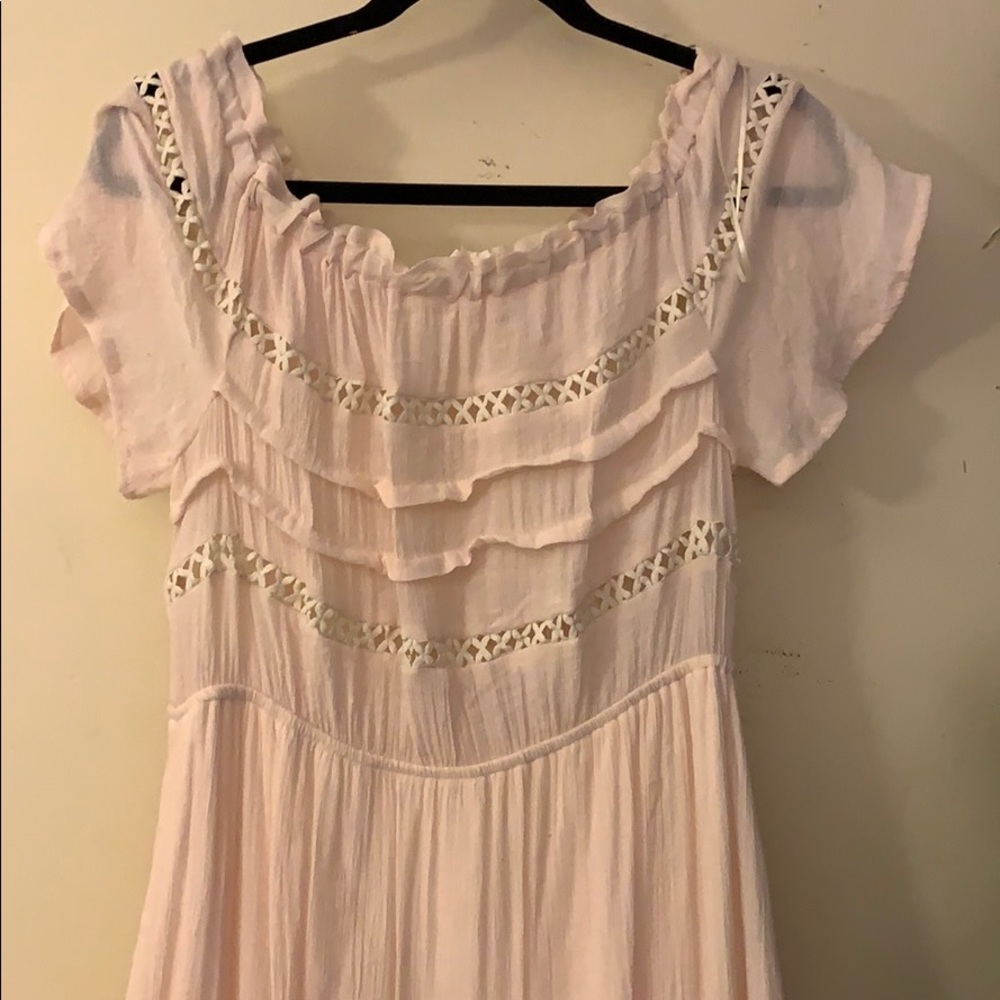 Off the shoulder midi dress - Picture 2 of 5